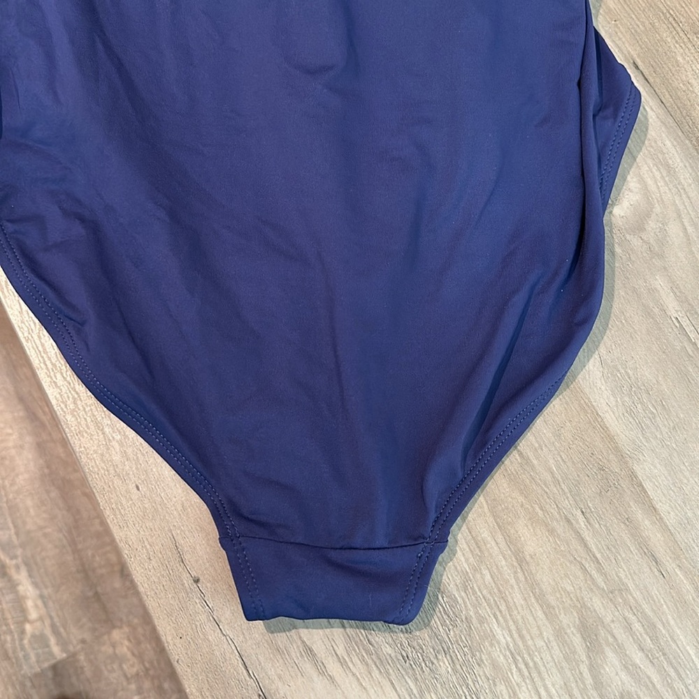 Nip Tuck Multi fit Cup Slimming One Piece Swimsuit - Picture 5 of 6